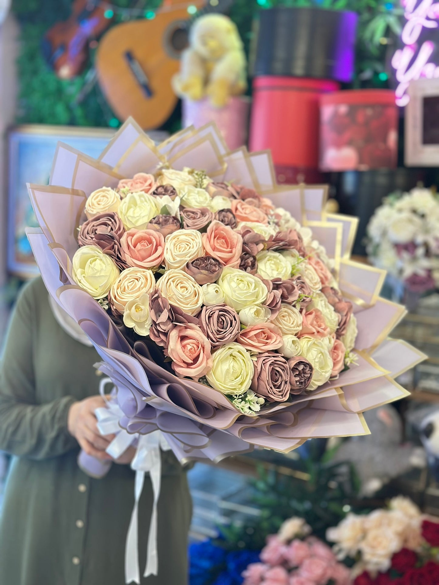 Soft Pastel Kalıcı Gül Buketi – Lüks & Romantik Aranjman